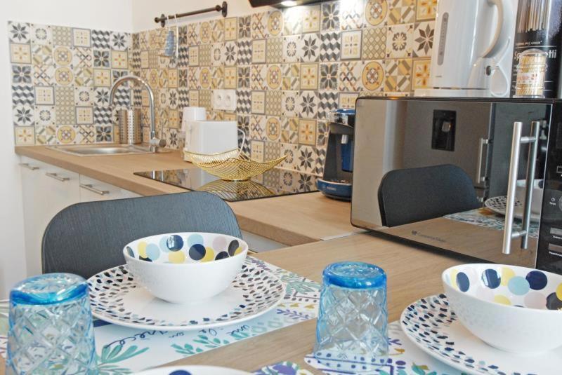 Appartement Neuf Hyper Centre _ Saint Ferreol Marseille Kültér fotó